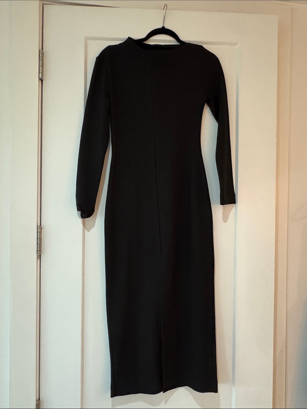 Zara Black Long-Sleeve Midi Sheath Dress